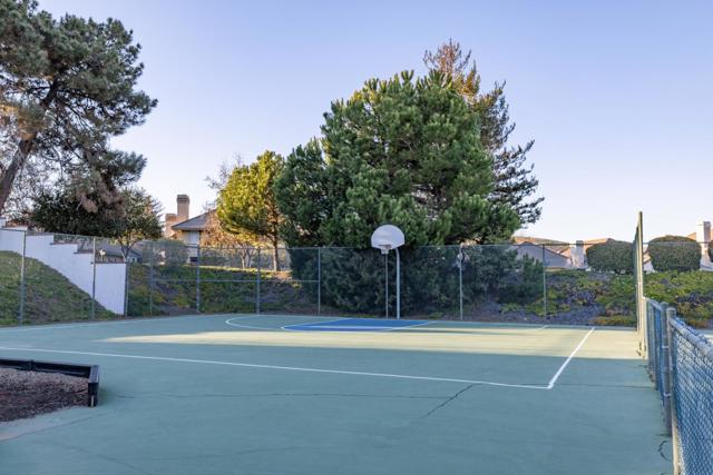 14390 Mountain Quail Road, Salinas CA: https://media.crmls.org/mediaz/0fd9b250-3dfe-445e-aa20-e0974ff8cffa.jpg