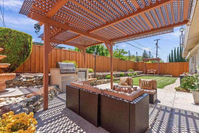 1648 Mount Rainier Avenue, Milpitas CA: https://media.crmls.org/mediaz/0fda240b-0bcf-4418-8275-6ac9be089a20.jpg