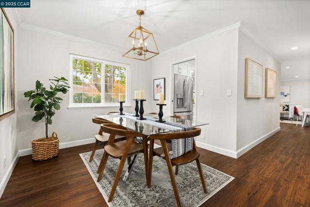 2115 Wilmington Dr, Walnut Creek CA: https://media.crmls.org/mediaz/0fdab9f3-008f-404d-8dc8-b761b892ee45.jpg