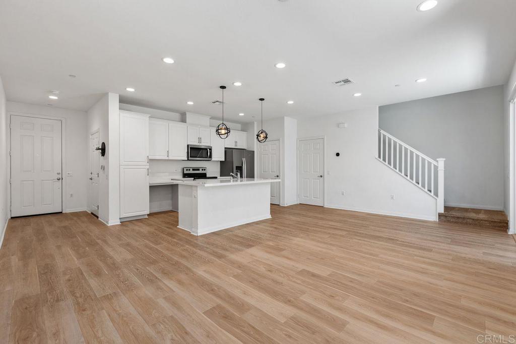 3171 Linwood St - photo 5