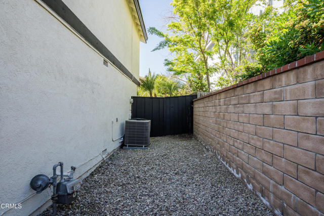 Detail Gallery Image 43 of 49 For 1093 Evenstar Ave, Westlake Village,  CA 91361 - 5 Beds | 2/1 Baths