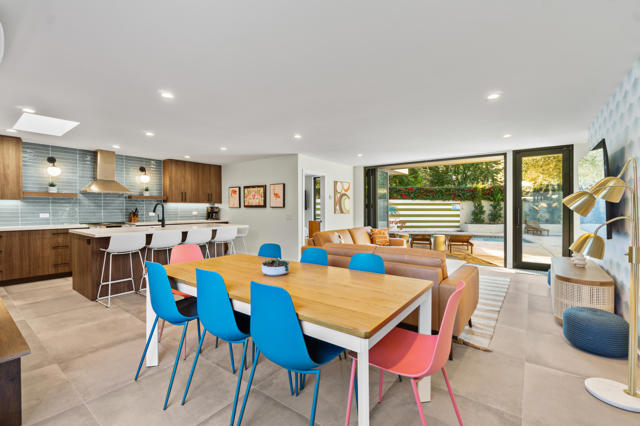 130 W Racquet Club Road #308, Palm Springs, CA 92262