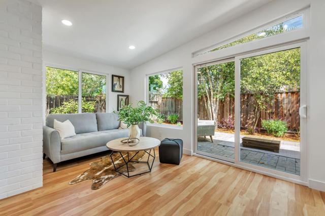 4225 Park Boulevard, Palo Alto CA: https://media.crmls.org/mediaz/0fdf0dd3-d433-4076-8c8f-267a5153ab39.jpg