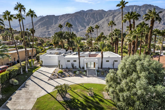Image 5 of 60 For 2255 Araby Drive