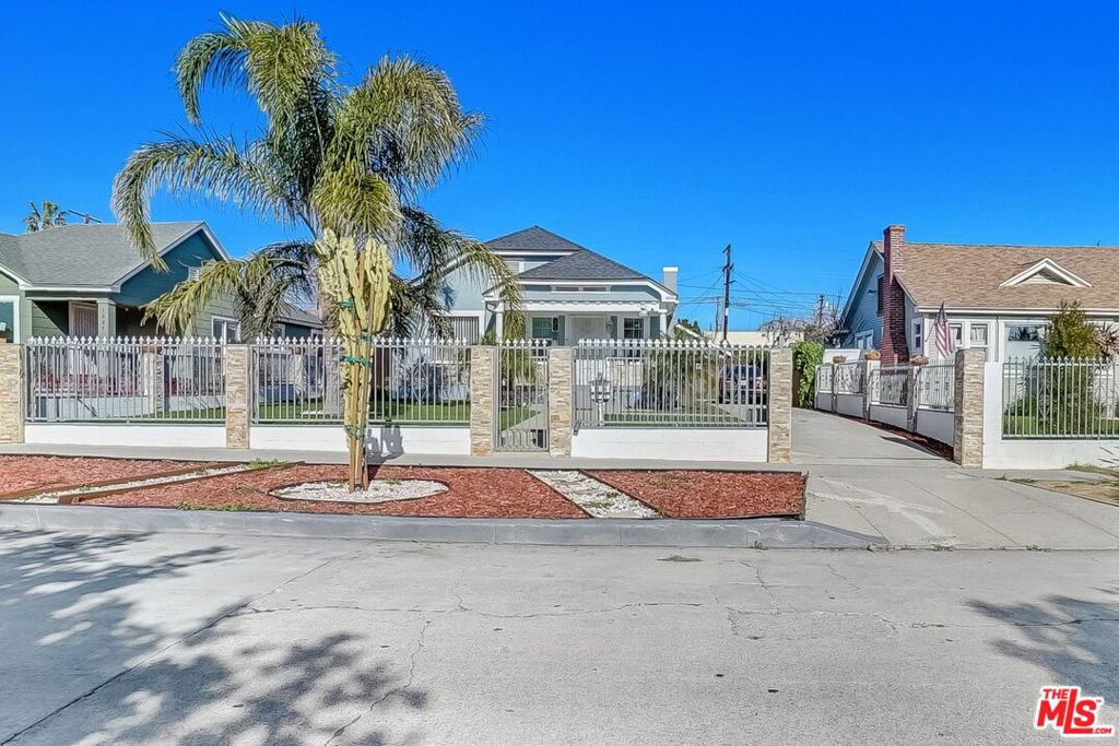 3521 W 58th Place, Los Angeles, CA 90043