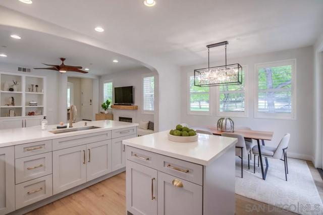 10477 YELLOW ROSE LANE, San Diego CA: https://media.crmls.org/mediaz/0fe22014-78ac-4f69-b936-136bd95ef52c.jpg
