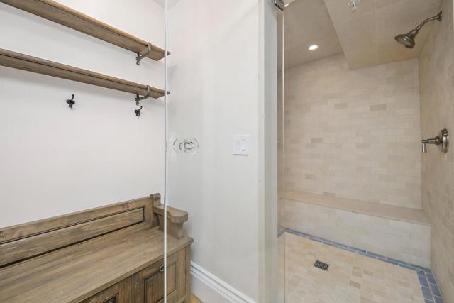 3 Vintage Court, Woodside CA: https://media.crmls.org/mediaz/0fe25cb5-7c25-40f3-8b10-5667dfaed2a0.jpg