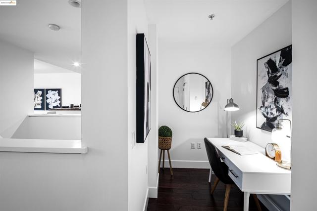 438 W Grand Ave, Oakland CA: https://media.crmls.org/mediaz/0fe272e6-6827-4a33-a0f7-c131a82711a7.jpg