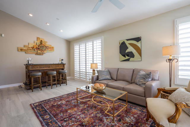 Image 7 of 63 For 42725 Turqueries Avenue