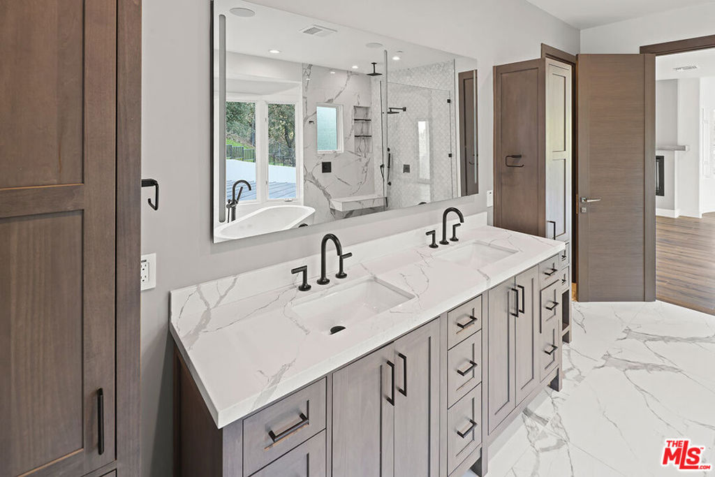 MLS #26870469 image #18