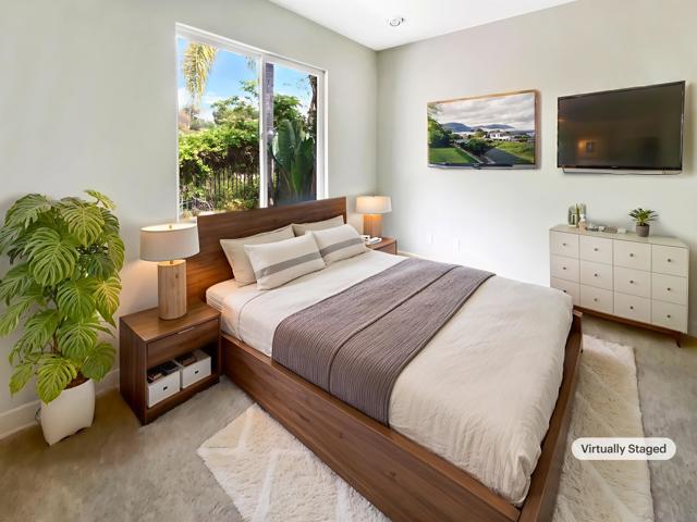 6125 Flagstone Row, La Jolla CA: https://media.crmls.org/mediaz/0fe3b4e0-ceca-406b-81ae-4f2084372fea.jpg