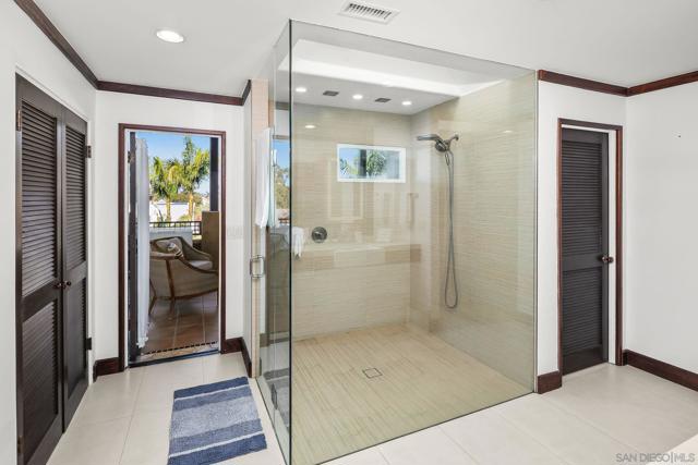 1728 West Lewis, San Diego CA: https://media.crmls.org/mediaz/0fe47da7-c6dd-489b-b7ca-649e6bf700f4.jpg