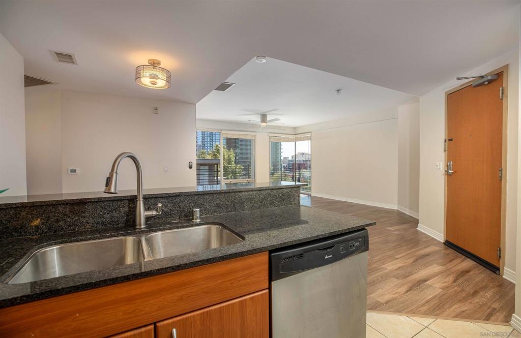 1608 India St - photo 4