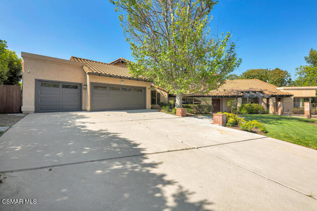 751 Wildwood Avenue, Thousand Oaks CA: https://media.crmls.org/mediaz/0fe5ab6d-8e16-44cc-8b55-08d73f4ec963.jpg