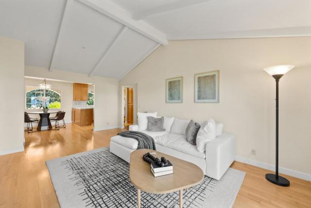 17101 Kruse Ranch Lane, Morgan Hill CA: https://media.crmls.org/mediaz/0fe5b69c-c308-4d77-83f0-1da7f5a8a7fb.jpg