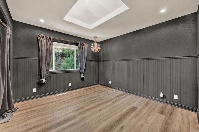 9399 Carmichael Drive, La Mesa CA: https://media.crmls.org/mediaz/0fe664c8-7e5f-439d-ace1-9c3d77eff715.jpg