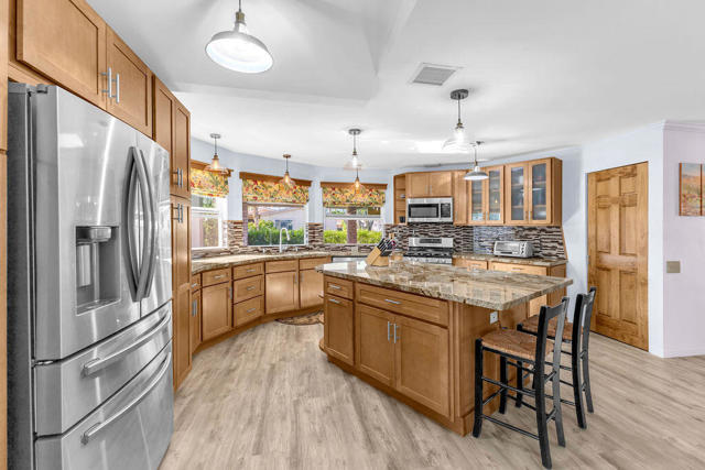 74554 Stage Line Drive, Thousand Palms CA: https://media.crmls.org/mediaz/0fe68c6c-ad6d-490c-9098-cc597c2336a2.jpg