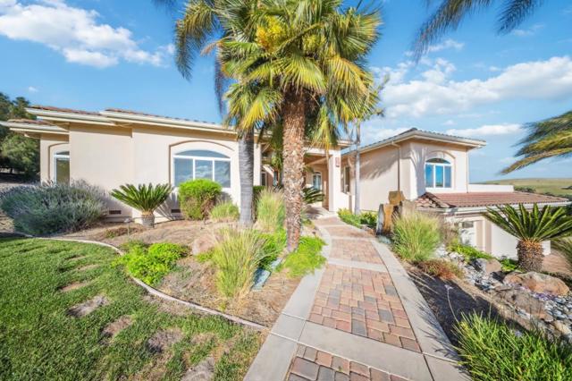 4165 Ashford Circle, Hollister CA: https://media.crmls.org/mediaz/0fe75a34-9c05-4eaf-9075-6f86abbbd170.jpg