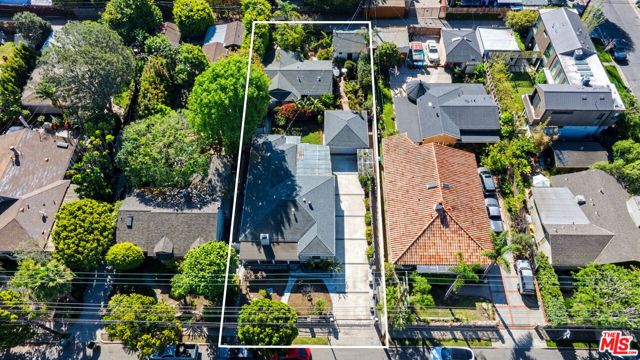 1314 Palms Boulevard, Venice CA: https://media.crmls.org/mediaz/0fe766e5-9bae-4627-99a4-115befd71da2.jpg