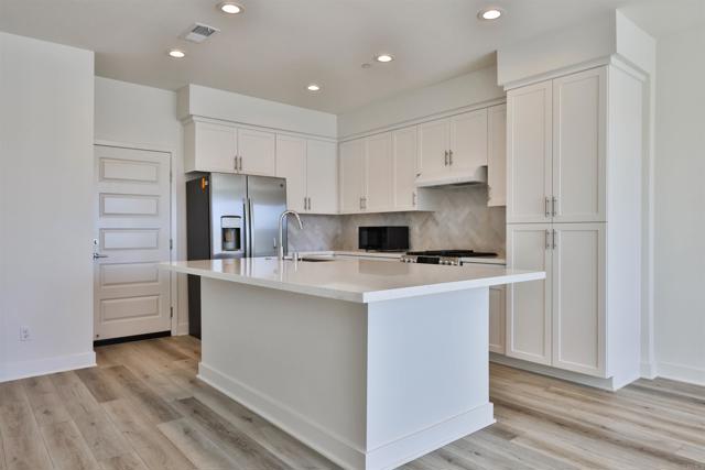 Detail Gallery Image 1 of 21 For 10926 Alderman Way, San Diego,  CA 92126 - 3 Beds | 2/1 Baths