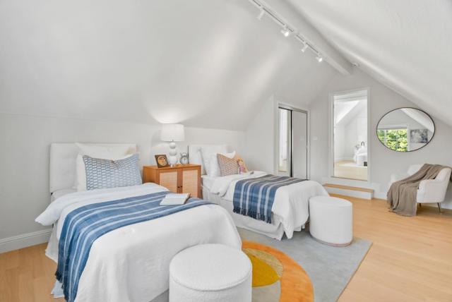 16717 Shannon Road, Los Gatos CA: https://media.crmls.org/mediaz/0fe7e7c1-dbad-4960-aa98-edd16a960f8e.jpg