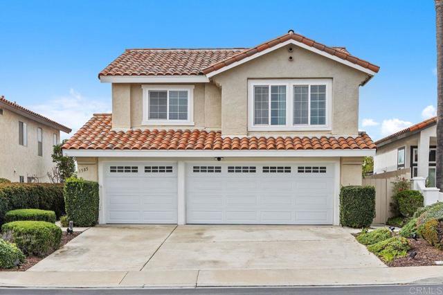 Detail Gallery Image 2 of 35 For 1585 Madrid Dr, Vista,  CA 92081 - 3 Beds | 2/1 Baths