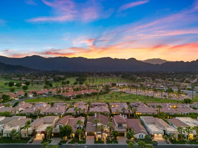 50831 Cereza, La Quinta CA: https://media.crmls.org/mediaz/0fea8324-41c2-4c7a-9415-a7aeb8914108.jpg