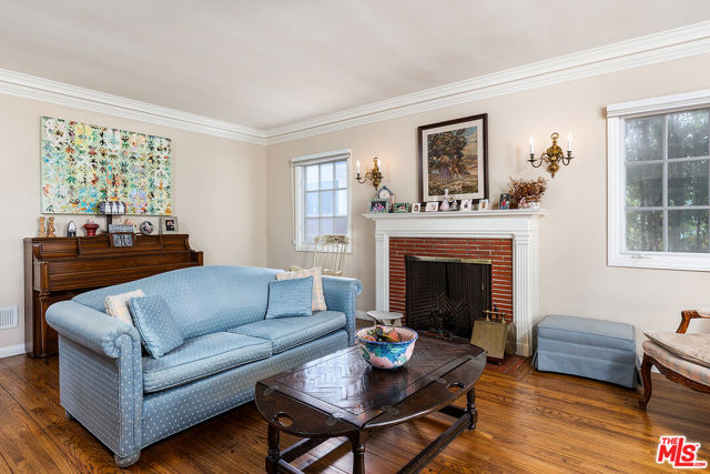 918 Stanford Street photo 6