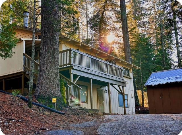 22461 Ponderosa Drive, Twain Harte CA: https://media.crmls.org/mediaz/0feb83d2-2921-4d85-82b0-54715f884d90.jpg