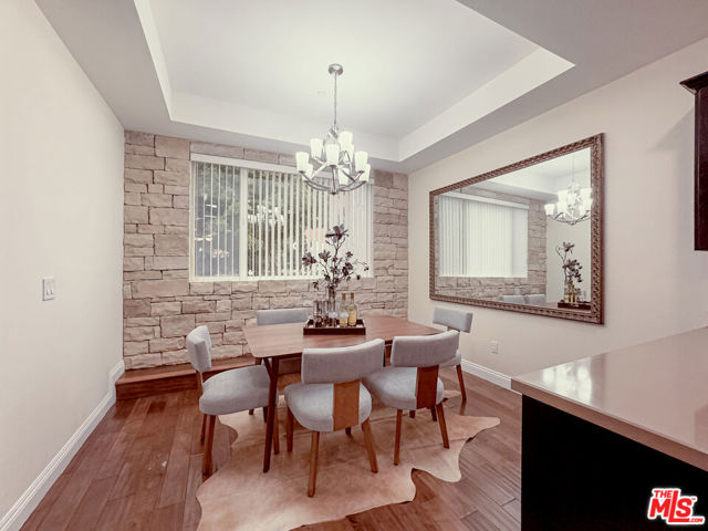 4848 Wilshire Boulevard, Los Angeles CA: https://media.crmls.org/mediaz/0febcc2f-be62-4290-a1ac-e9cce1ea26f3.jpg