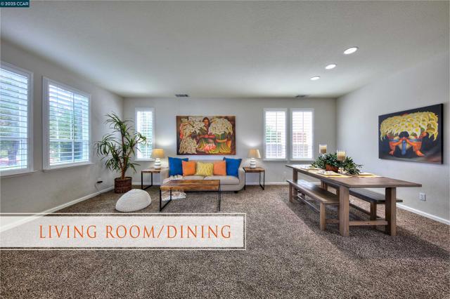 2927 Carlingford Ln, Vallejo CA: https://media.crmls.org/mediaz/0febe7ab-490b-4a3e-a071-10301f5cdda8.jpg