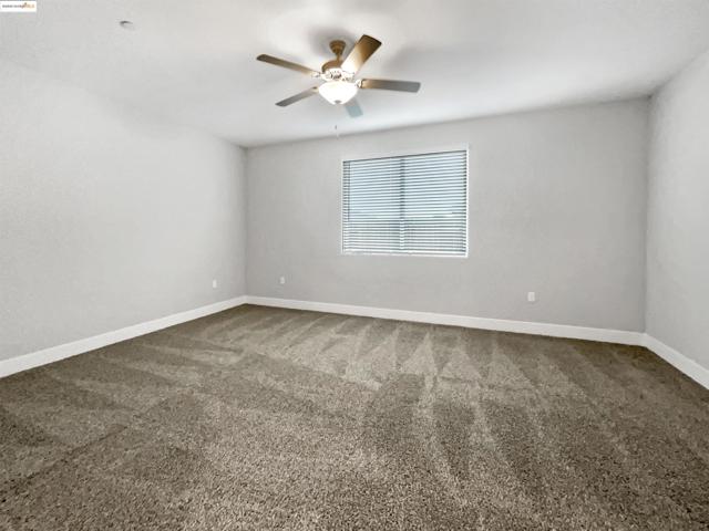 2066 Espana Ln, Rio Vista CA: https://media.crmls.org/mediaz/0fec59a4-4966-44f2-9603-995611018df1.jpg