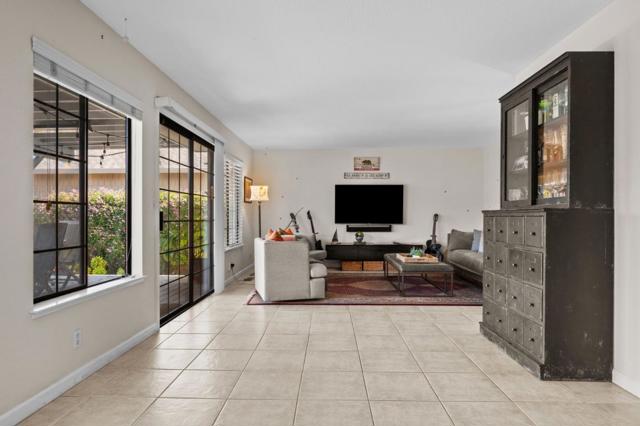 316 Valdez Avenue, Half Moon Bay CA: https://media.crmls.org/mediaz/0feca128-27ca-416d-8dde-0766b9695bd6.jpg