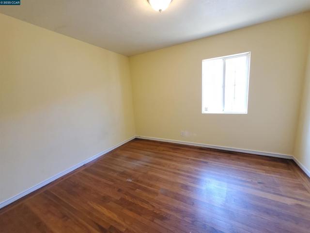 766 38Th St, Richmond CA: https://media.crmls.org/mediaz/0fece298-bcb9-4d63-9b02-e929c8f16989.jpg