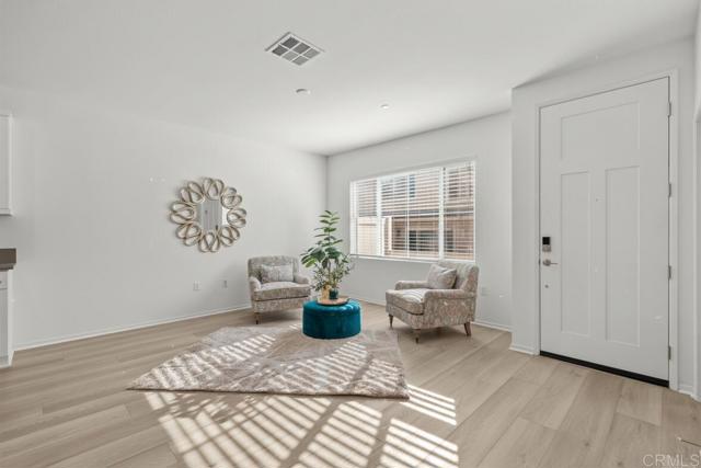 355 CITRINE TRAIL, Fallbrook CA: https://media.crmls.org/mediaz/0fed62aa-0041-40d2-afe6-cdfb67fe9b67.jpg