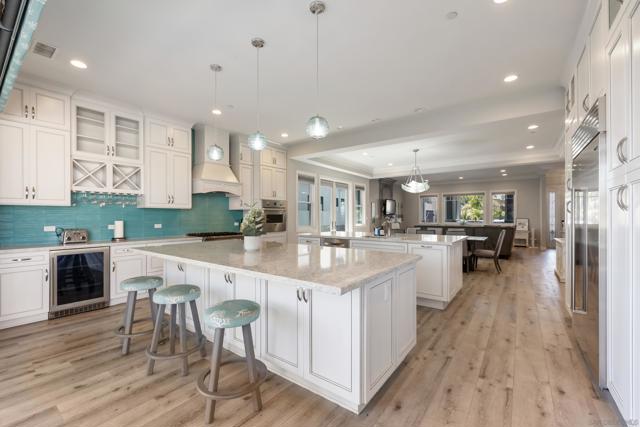 839 Reed Avenue, Pacific Beach (San Diego) CA: https://media.crmls.org/mediaz/0fedd2ec-6b8d-424c-8ff2-77cb098adbd7.jpg