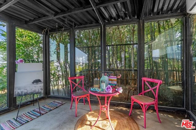2284 Hercules Drive, Los Angeles CA: https://media.crmls.org/mediaz/0fedfcf6-e425-4a2a-9a62-1e2a38126581.jpg