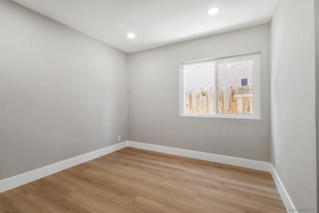 Image 38 of 61 For 13072 Trigger St