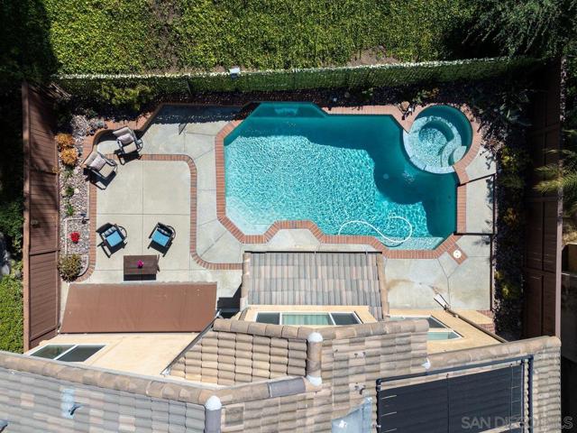 12224 Mulholland Ct, San Diego CA: https://media.crmls.org/mediaz/0fef2ea0-e4d8-4334-b2d9-cc3e5b2e6eac.jpg