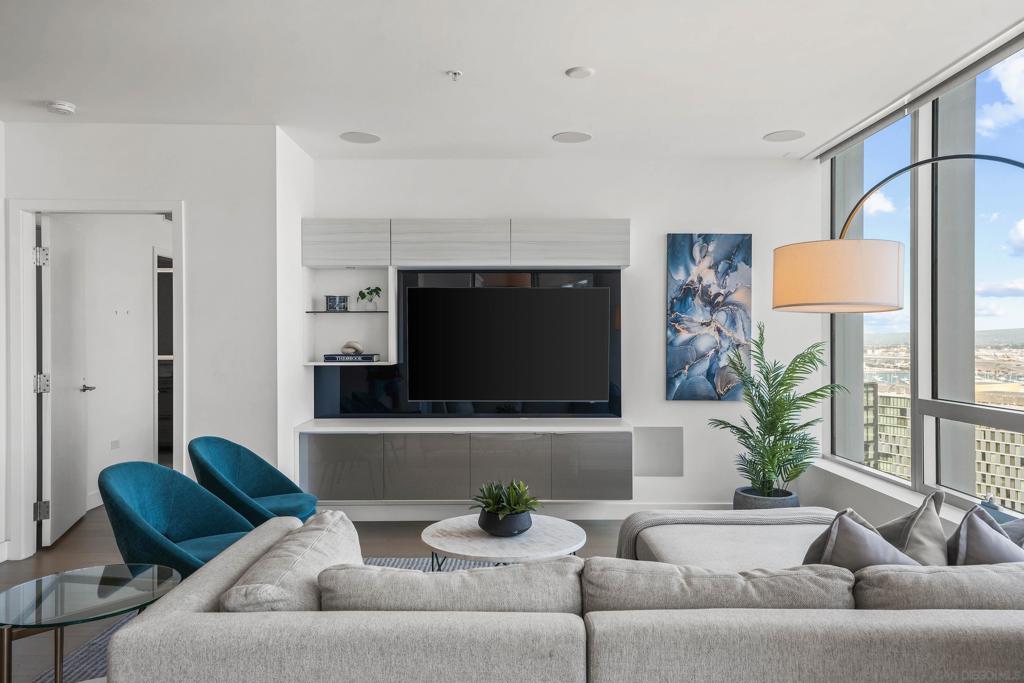 MLS #250039437SD image #10