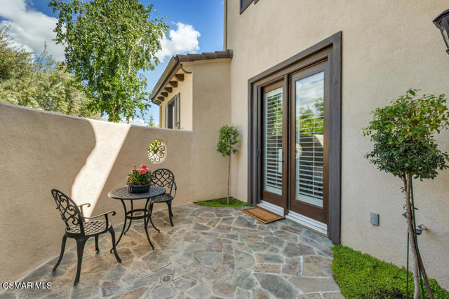 5715 Calais Court, Calabasas CA: https://media.crmls.org/mediaz/0ff1654d-1bc4-4a53-b62a-72349535ebe4.jpg