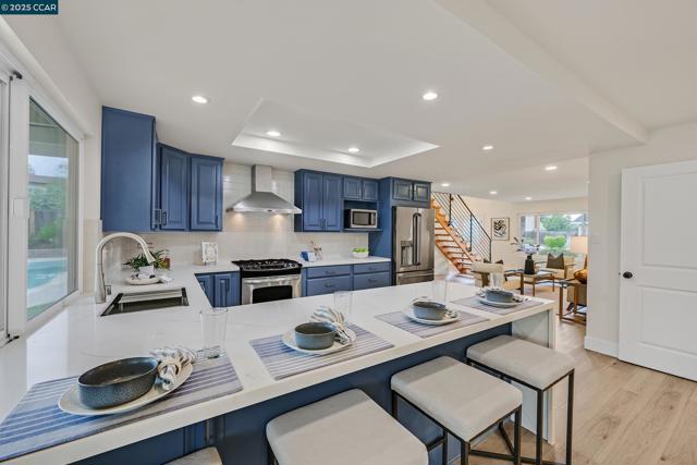 2043 Gill Port Ln, Walnut Creek CA: https://media.crmls.org/mediaz/0ff1687e-ba7b-41f6-9acc-f40025be3a84.jpg