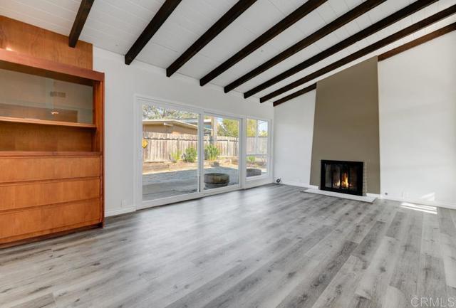 Detail Gallery Image 3 of 27 For 744 E Solana, Solana Beach,  CA 92075 - 2 Beds | 2 Baths