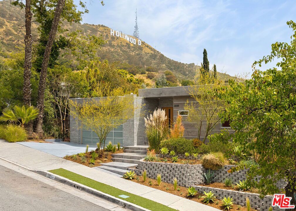 3238 Canyon Lake Drive