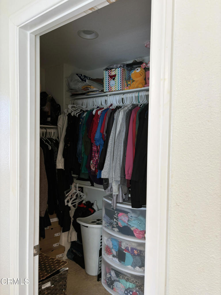 https://media.crmls.org/mediaz/0ff36b8d-c988-45ad-a507-968f425acd1d.jpg?preset=X-Large