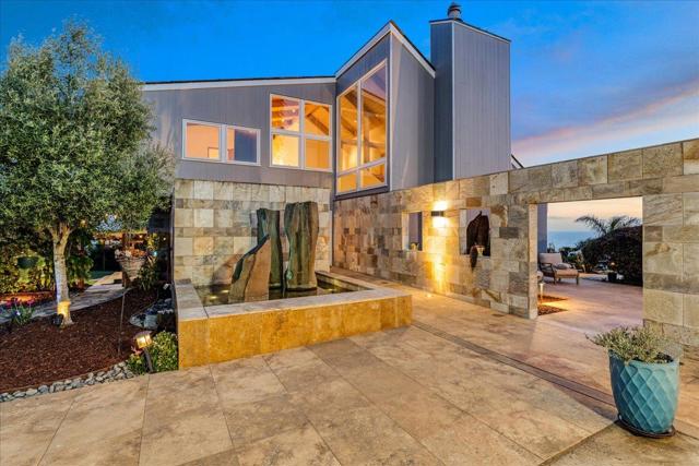 405 Heather Point Lane, Watsonville CA: https://media.crmls.org/mediaz/0ff3b3b0-d5c6-40d0-8b59-092b87e0cacf.jpg