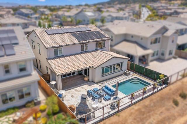 7171 Spumante Court, Gilroy CA: https://media.crmls.org/mediaz/0ff3c83d-04b0-45e2-a627-2130059f28a0.jpg