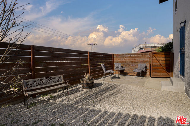 3741 Woolwine Drive, Los Angeles CA: https://media.crmls.org/mediaz/0ff459ee-70bb-44a0-ab63-dc7d573e95c1.jpg