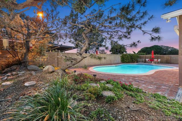 4010 Paducah Dr, San Diego CA: https://media.crmls.org/mediaz/0ff48b94-8eeb-4a48-b8f7-0800c52d4279.jpg