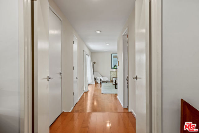 2329 Manning Avenue, Los Angeles CA: https://media.crmls.org/mediaz/0ff50d66-933d-41db-b915-8fc4fc197b94.jpg